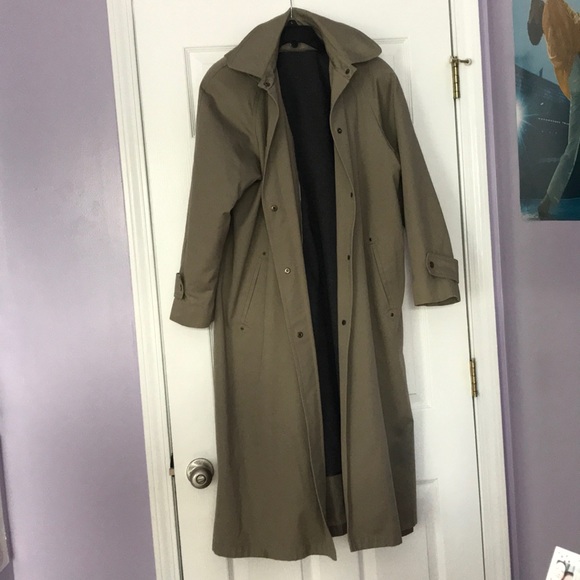 Evan Picone Jackets & Blazers - Evan Picone trench coat with hood size 6